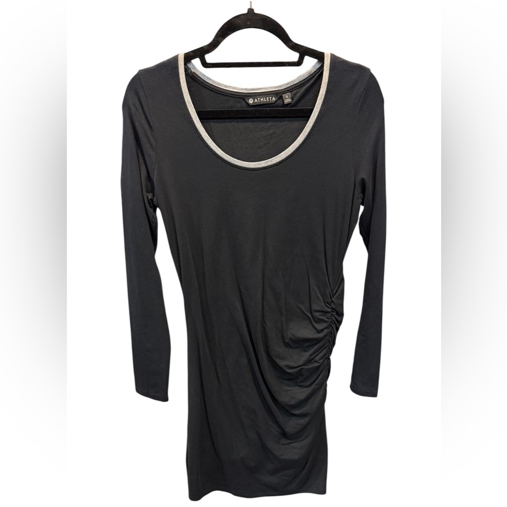 Athleta Carefree Long Sleeve
Dress Size S Black